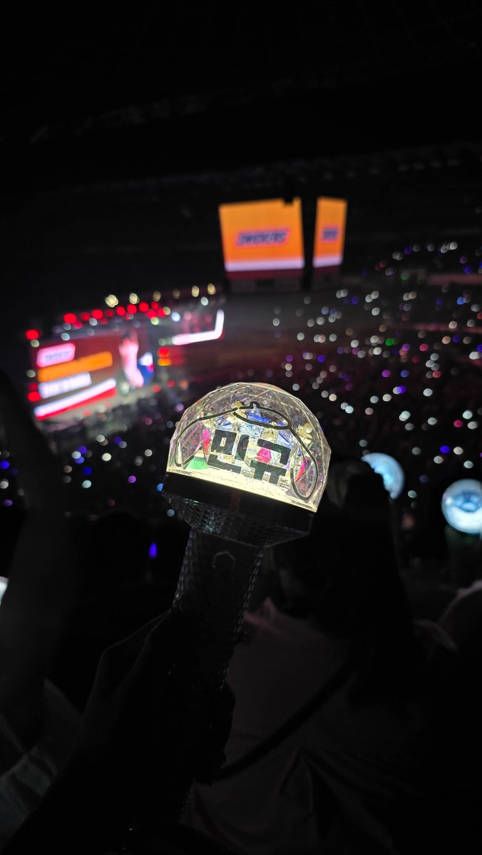 Sij ‧₊˚✩🍒🐶 tweet media