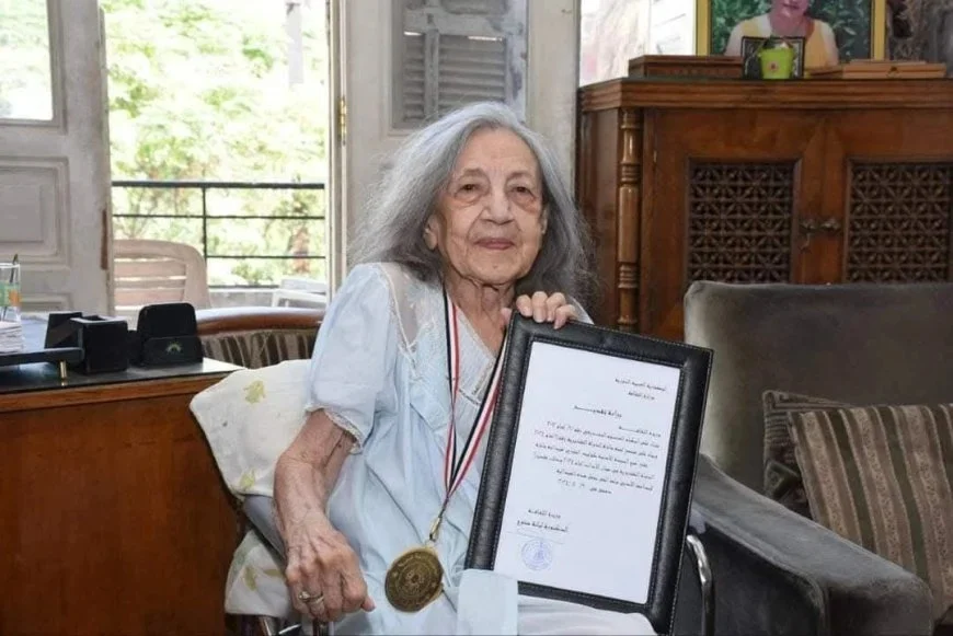 Mujer Azadi tweet media