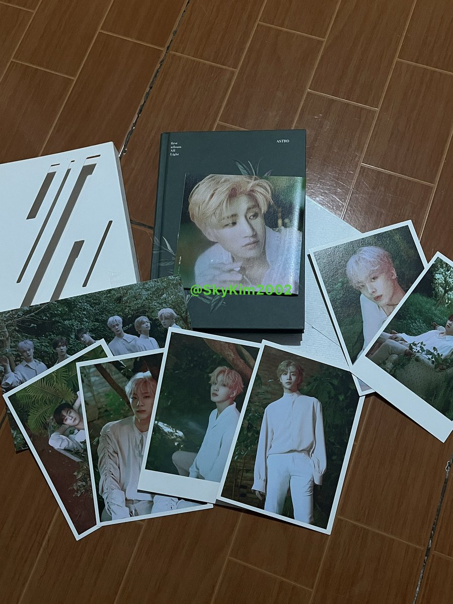 SkyKim2002's tweet photo. wts lfb ASTRO - ALL NIGHT ALBUM‼️ORIGINAL‼️

Price : 150
mop : gcash
mod : lalamove or J&amp;T

#ASTRO #KPOP #JINJIN #ASTROJINJIN #ASTROALLNIGHTALBUM #ASTROALLNIGHT https://t.co/Yh7i7zsNsz