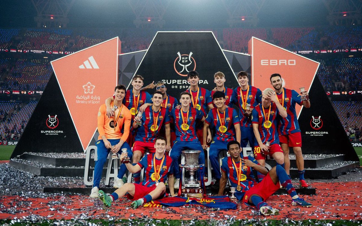 Lolita💙❤️ 🇮🇹 tweet media