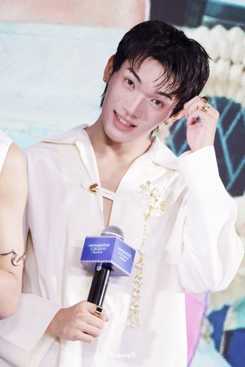 🦦♡프레임♡🦈 tweet media