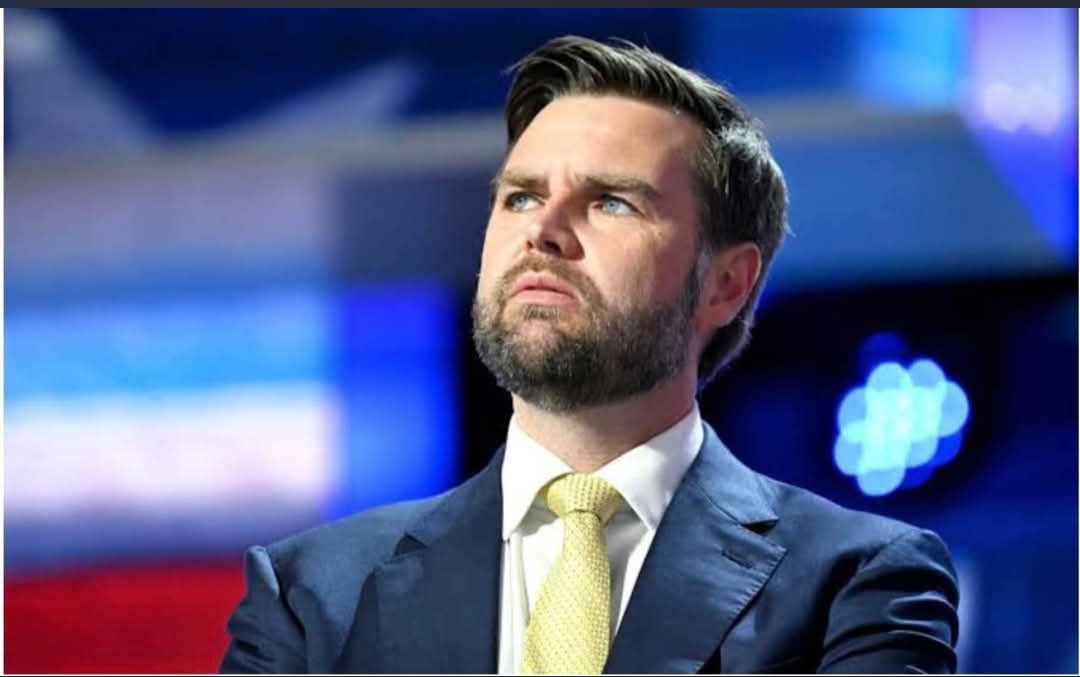 مزہ تو تب آئے گا جب Jd Vance کو
 پاس والی مسجد سے نماز کےبعد
 آواز آئے گی
" یااللہ امریکہ کو تباہ و برباد کر دے"

😂🤣💔