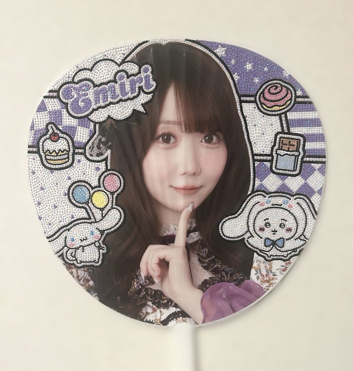 朝からぶっ通しで死にかけになりながら みりにゃのデコうちわ完成しま