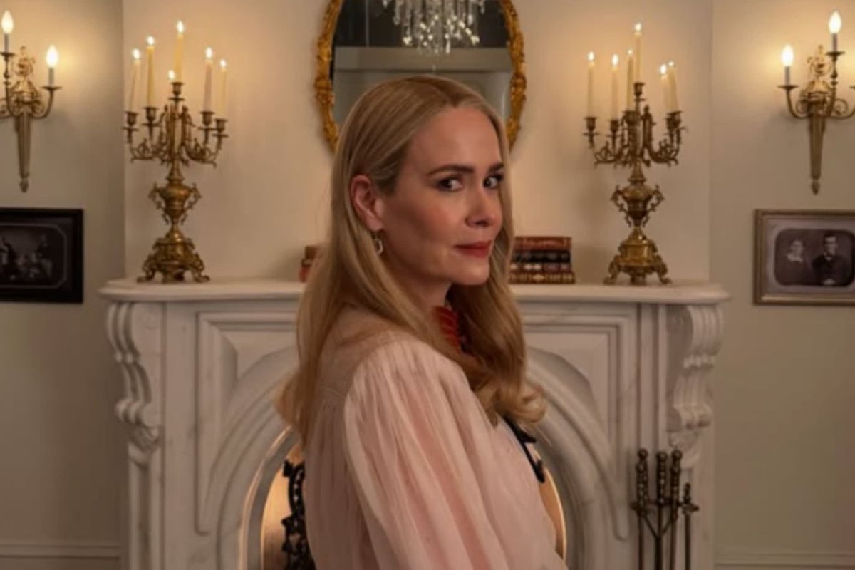 JournalDuGeek's tweet photo. American Horror Story : pluie de vedettes pour la saison 13 https://t.co/fqMF2RDNbU https://t.co/AVACLKi6iW