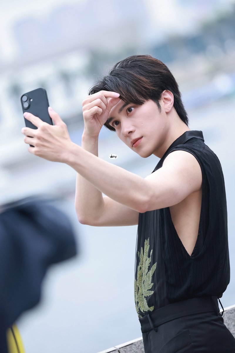 WONG ♥︎ HENDERY tweet media
