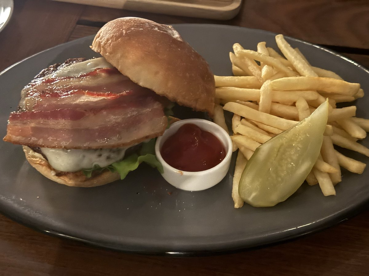 MIKI26746934's tweet image. 260410001 #IVYPlace on #Daikanyama in #Tokyo. #NamikiPoint5 代官山の森の中でウェルネスをコンセプトにしたダイニングレストラン。落ち着いた雰囲気で質のある食事とワインを楽しめる。tysons.jp/ivyplace/