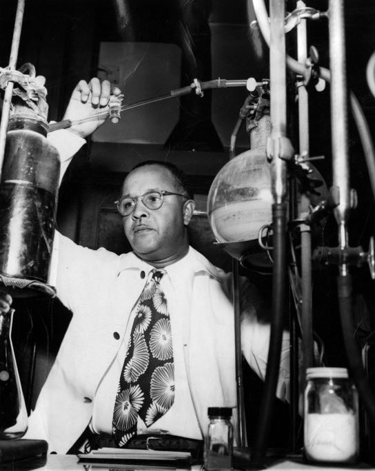 SebastianAvenue's tweet image. Happy Birthday to chemist Percy Julian, a pioneer in the chemical synthesis of medicinal drugs from plants &amp;amp; the first to synthesize the natural product physostigmine. He received more than 130 patents. He was the first Black chemist inducted into the National Academy of Sciences
