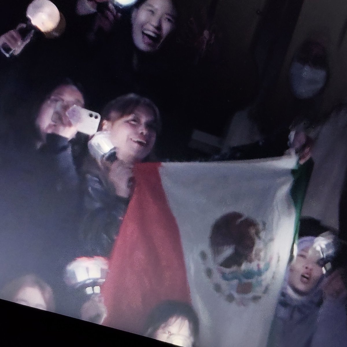 yuth verá a bts ★ tweet media