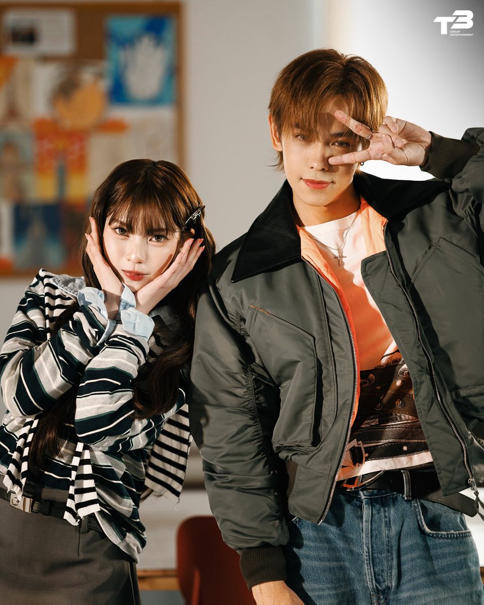 t3group_ent's tweet image. ⚠️ UNSCENE PHOTO 2 - ซีนนี้มีเรื่อง ⚠️

เรื่อง(ราว)สนุกๆ ในกองมีอีกเพียบ ไปดูเต็มๆ ใน #THIRDLoveWarning2026_MV BEHIND THE SCENES กัน!
📎 youtu.be/MeKrIKt9opQ

#THIRDLoveWarning2026
#ThirdLapat #พั้นรักแมว
#t3group_ent