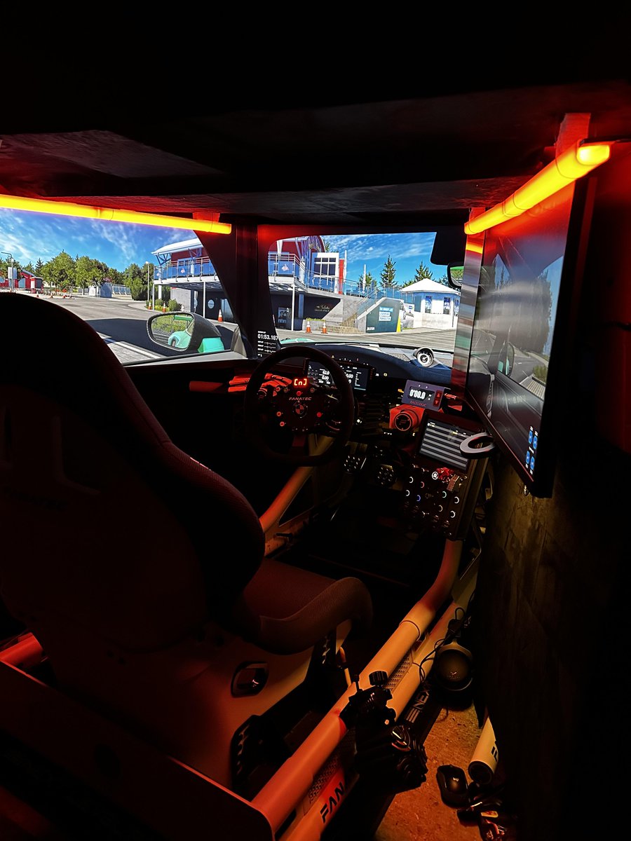 FANATEC tweet media