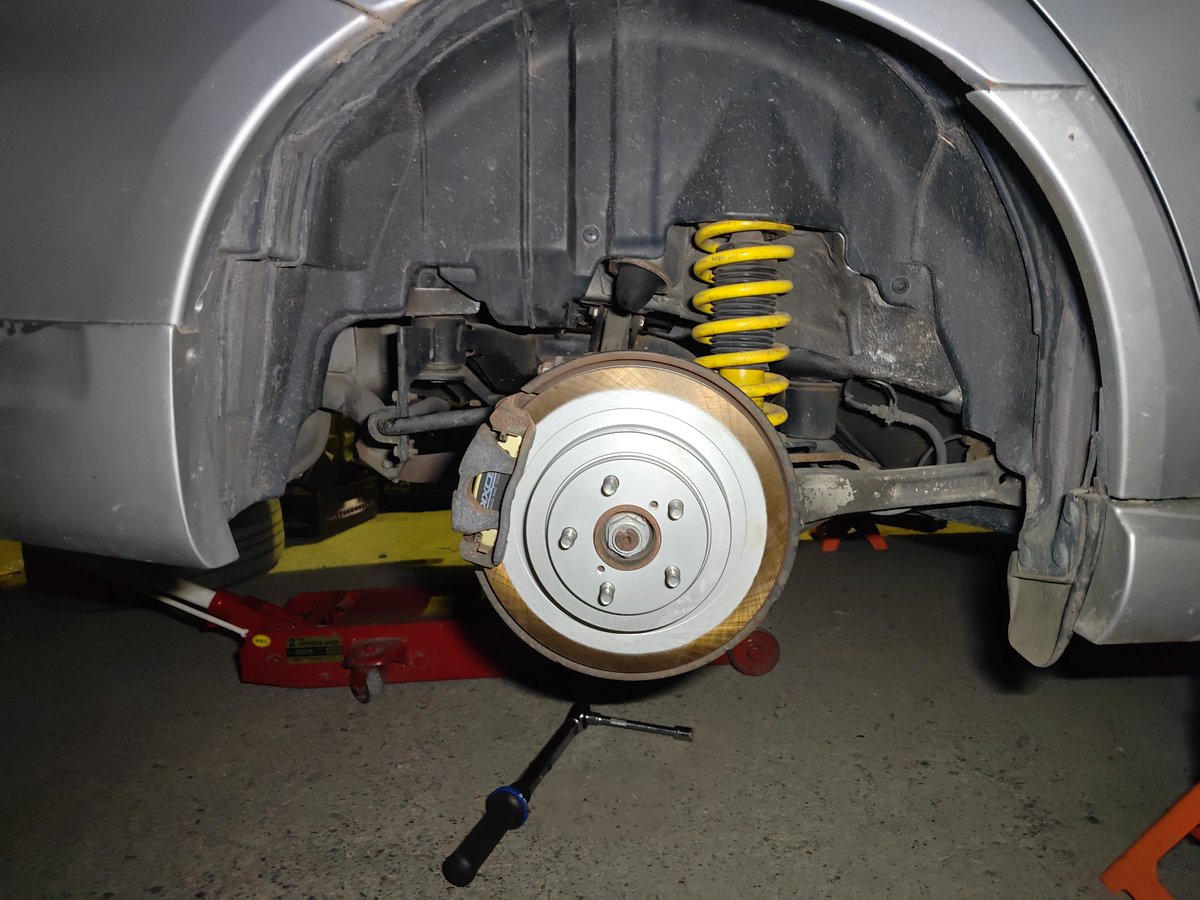 ローターとパッドを新品に