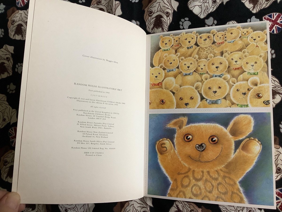 WatsonsVintage's tweet image. There are 40 #TeddyBear #Postcards in this Book!Perfect for popping in scrapbooks, journals, frames even sending! RARE Vintage 1993 'Bear Postcard Collection' Random House Illustrators' Art -Forty Beautifully Produced Postcards - Fun Teddy Bear Lover Gift etsy.me/4eh5iDX