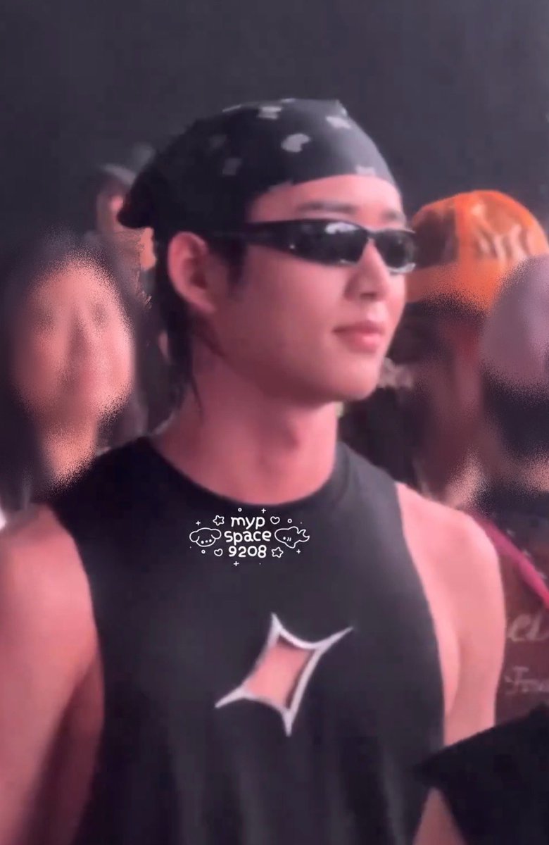 blooming 💌 tweet media