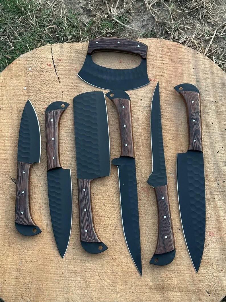knivesmaker786's tweet photo. 🍴 Kitchen Knives Set for Sale – Cut Like a Pro
D2 steel blades, ergonomic handles, and perfect for chefs or home cooks – grab yours now!
Ships to USA, DM for details! #KitchenKnives #CookingEssentials #CutlerySet #USA https://t.co/jzwbgVk5gF