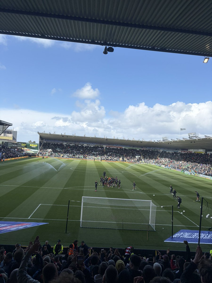 caain0's tweet photo. At the end of the day what an easy 6 points that was for argyle this season! #ecfc #pafc #youreshit https://t.co/YZQ1YIne50