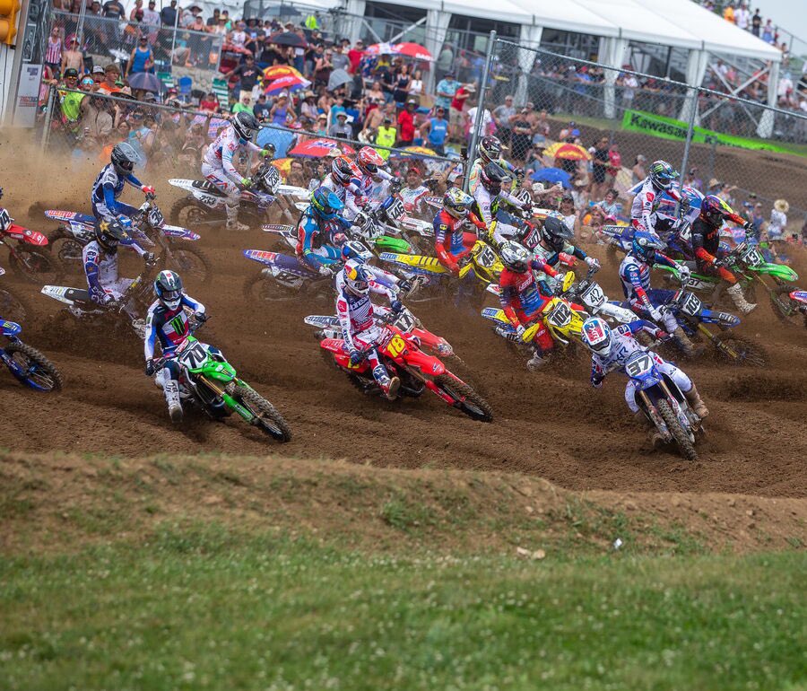 v🅰️l tweet media