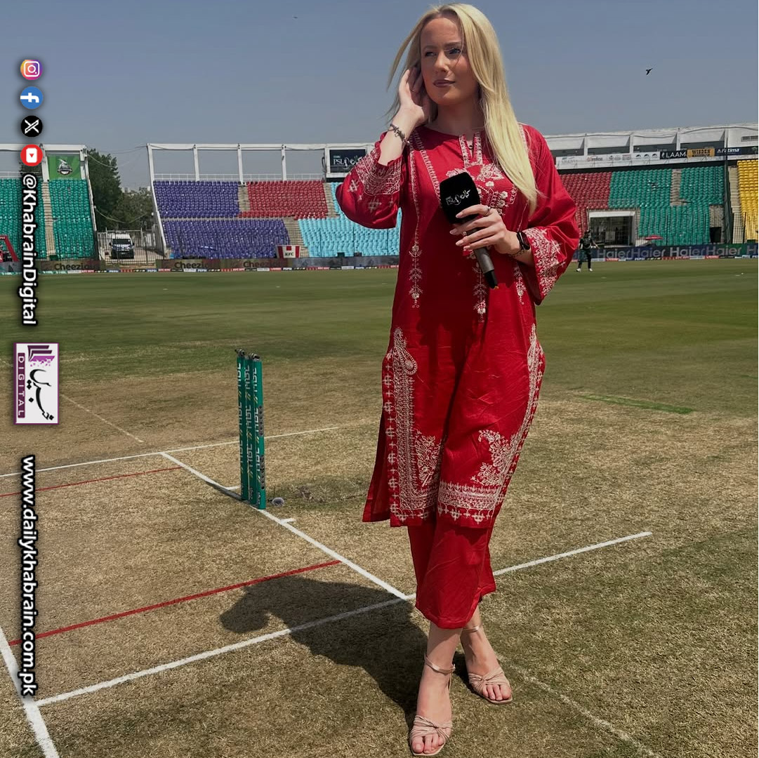 daily_khabrain's tweet photo. New sensation Jess crow living the moment in PSL
#KhabrainDigital #JessCrow #PSL #PakistanSuperLeague #Cricket #NewSensation #Trending #SportsNews #CricketFever #LiveTheMoment #Entertainment #Viral #SportsUpdate https://t.co/3AXM6dtsHq