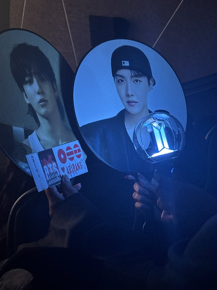 김미소 tweet media