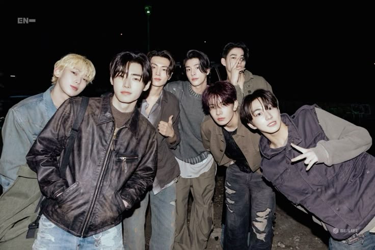 aulinha de matemática!! quantos vampiros tem nessa foto??

#Our_FATE_Is_SevEN
#Keep_Boycotting_BELIFT