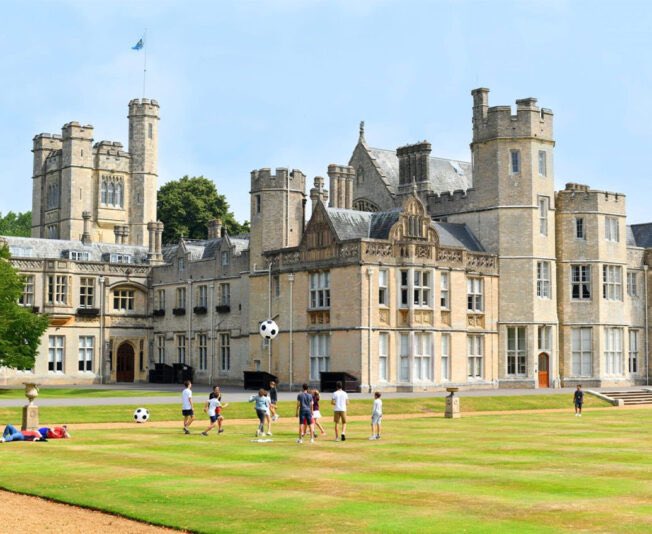 بوصلة الابتعاث tweet media