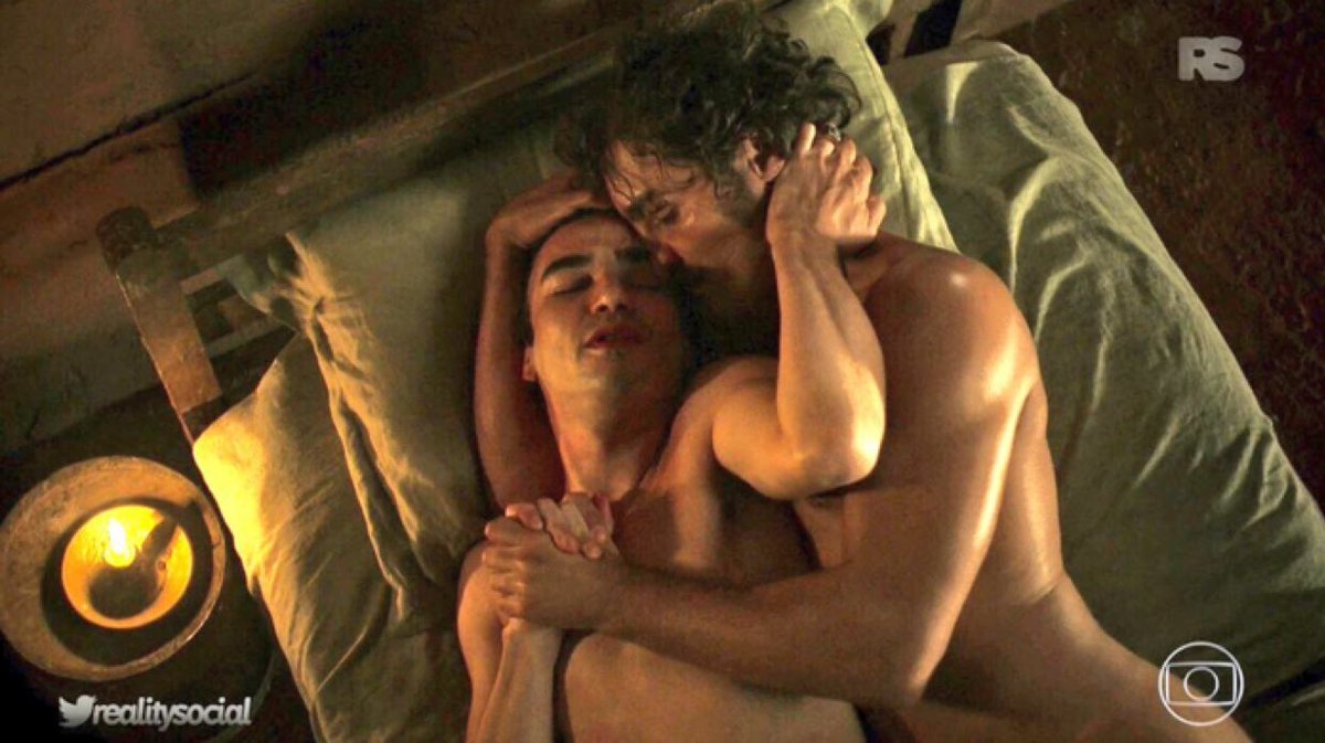 UpdateCharts tweet media