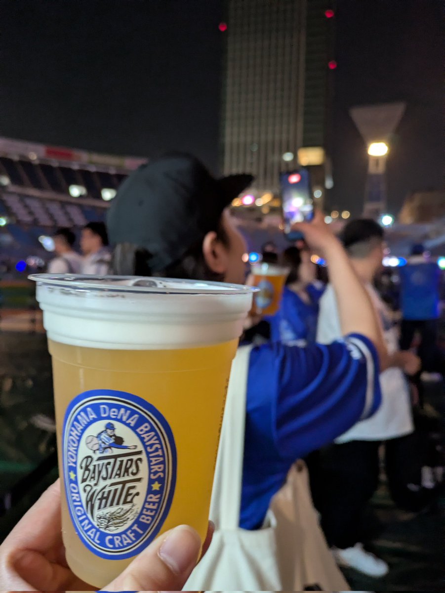 KP7010's tweet photo. 15年ぶりのハマスタ
超絶久々にタオル回した笑
コスパ最高した https://t.co/gFY2rlYT6m