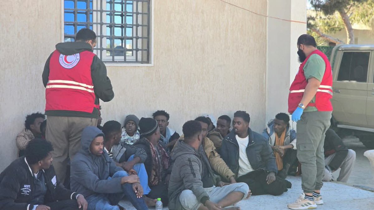 rgowans's tweet image. 🔴 #SAR 10.04.26 - Counter-Security Threats Agency rescued a group of #migrants whose boat capsized off the coast of Sorman. All upon disembarkation were provided with medical and humanitarian assistance by Libyan Red Crescent and subsequently transferred to CSTA HQ.
