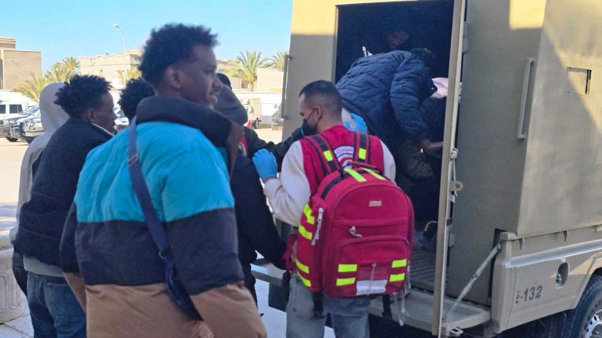 rgowans's tweet image. 🔴 #SAR 10.04.26 - Counter-Security Threats Agency rescued a group of #migrants whose boat capsized off the coast of Sorman. All upon disembarkation were provided with medical and humanitarian assistance by Libyan Red Crescent and subsequently transferred to CSTA HQ.