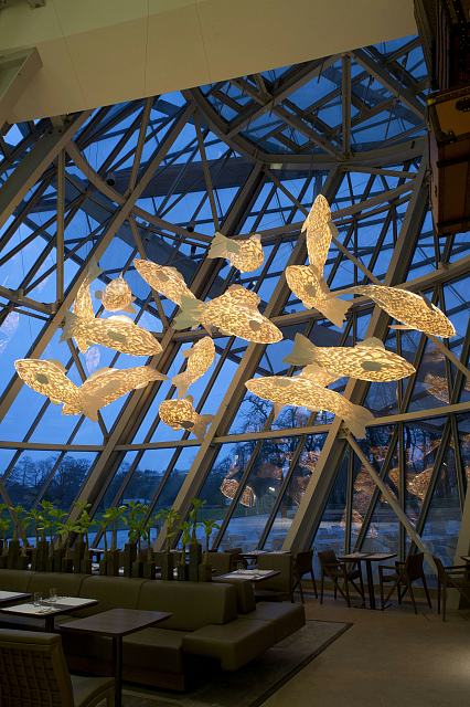 artlimitednet's tweet image. Découvrez les coulisses du chef-d'œuvre de Frank Gehry ! Le "Parcours Architectural" de la @FondationLV vous ouvre les coulisses du bâtiment : maquettes, croquis, vues panoramiques &amp;amp; réalité virtuelle. Du 4 mars au 12 avr. 2026 #FrankGehry #Architecture artlimited.net/agenda/frank-g…