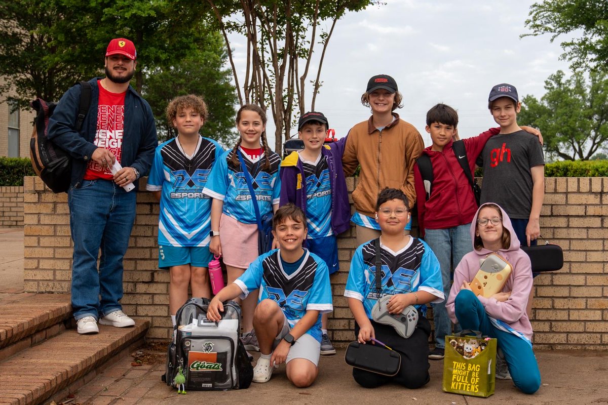 disdactivities's tweet image. 🎮🔥 The Elementary Esports Division 2 Tournament is live!
🏫 71 campuses
🎧 84 coaches
👾 606 students
Young gamers bringing teamwork, confidence, and big plays. Let’s level up! 🚀

#disdactivities
#EnjoytheExperience