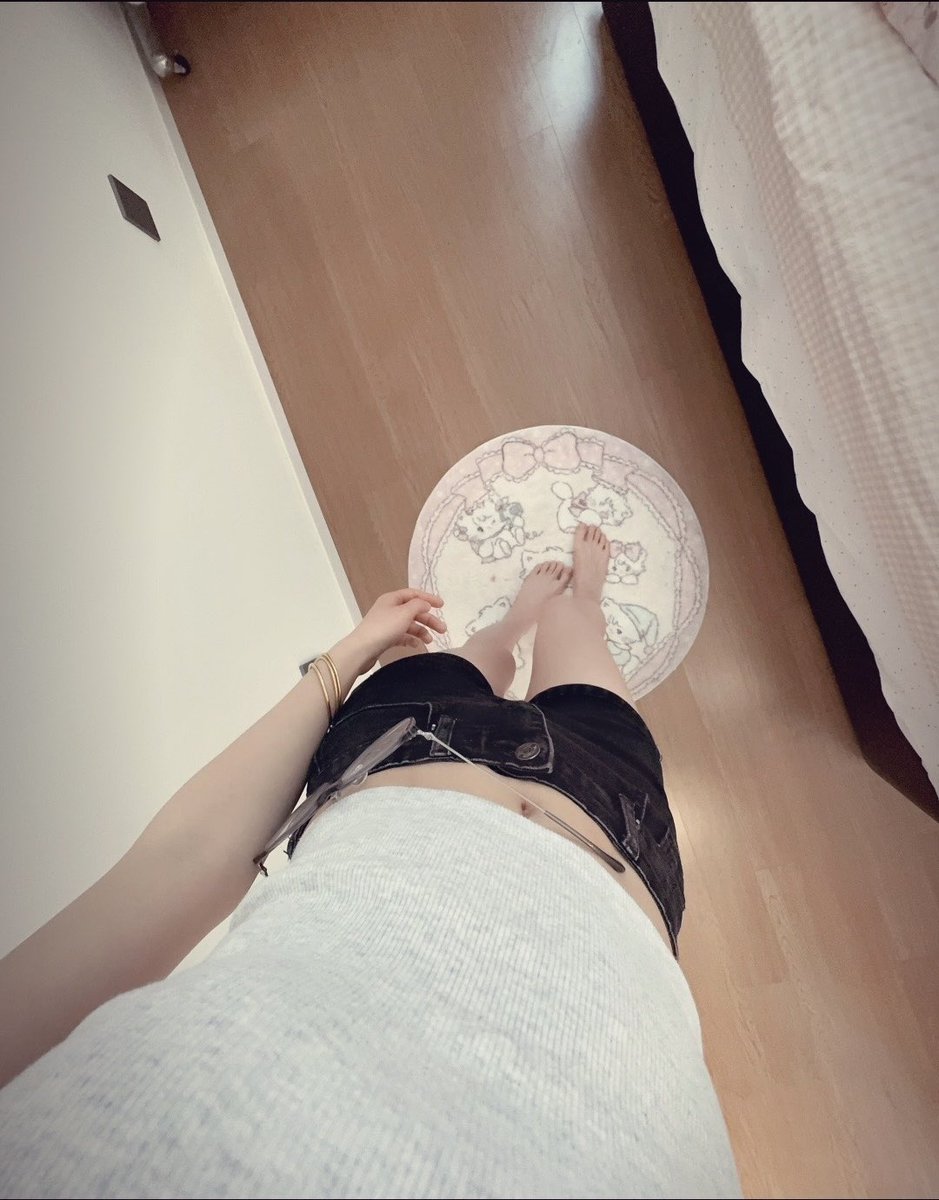 Xiaoxiong_yy's tweet photo. 看我不爽很正常 要是让你看爽了那还得了 https://t.co/uC6fdgCPfD