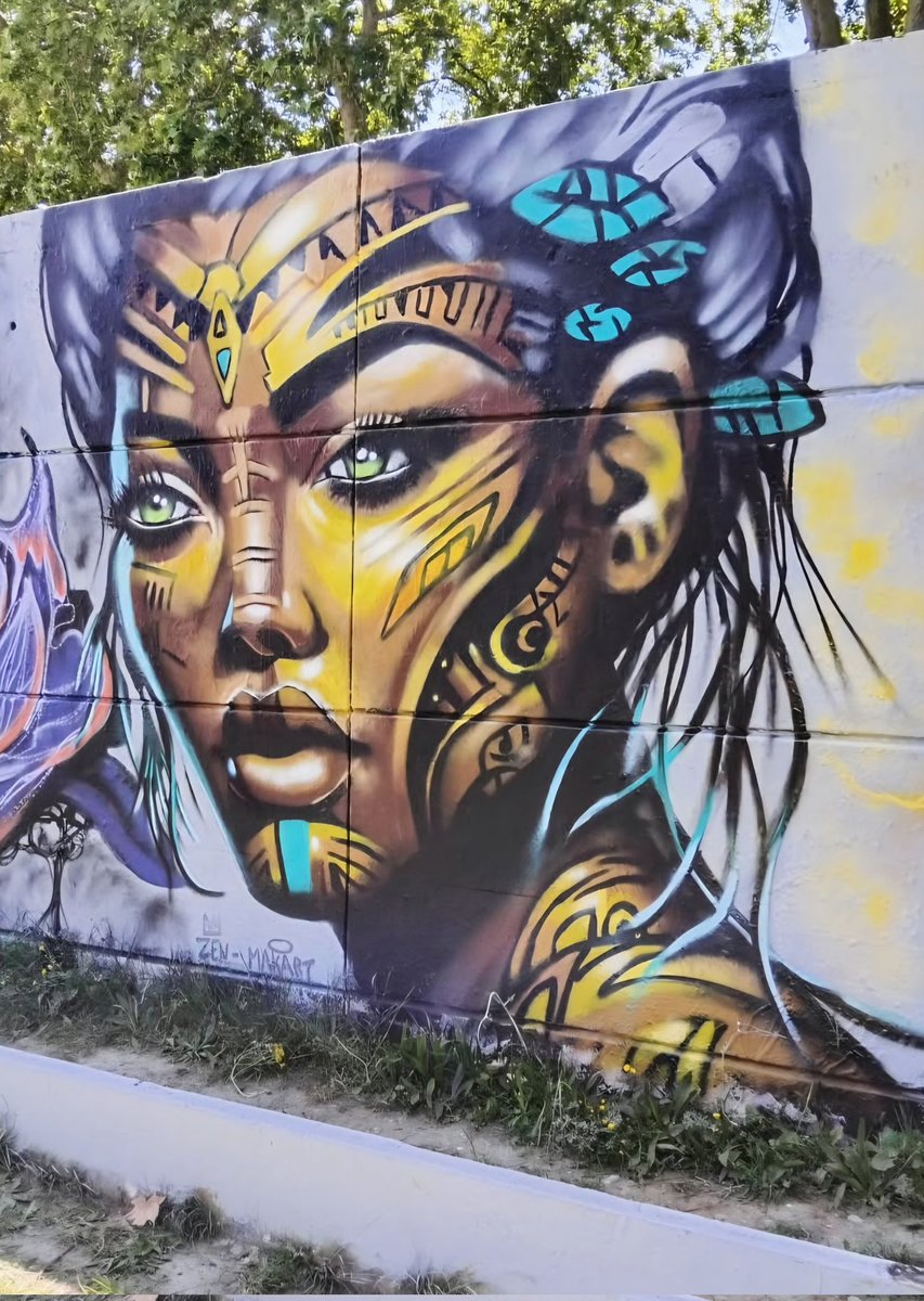 nouatre's tweet image. #streetart. #urbanart. #mural
By : Makart