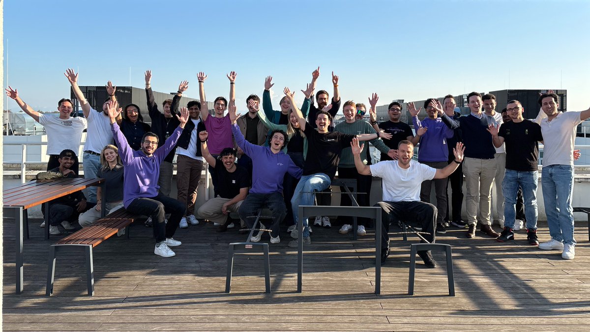 SuperteamDE's tweet photo. Munich builders are shipping 🚢

Incredible energy on our tour event today with @SuperteamTalent, @blueshift &amp; @tbc_munich 🔥 https://t.co/tL19ebK85B