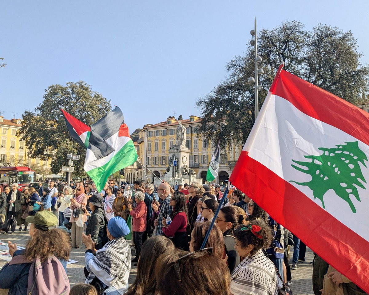 Loi Yadan, acharnement sur les militant·es solidaires avec la Palestine, solidarité avec les peuples iranien et libanais...
Comme toutes les semaines, Nice reste mobilisée et déterminée sous le regard de Garibaldi ✊❤️
