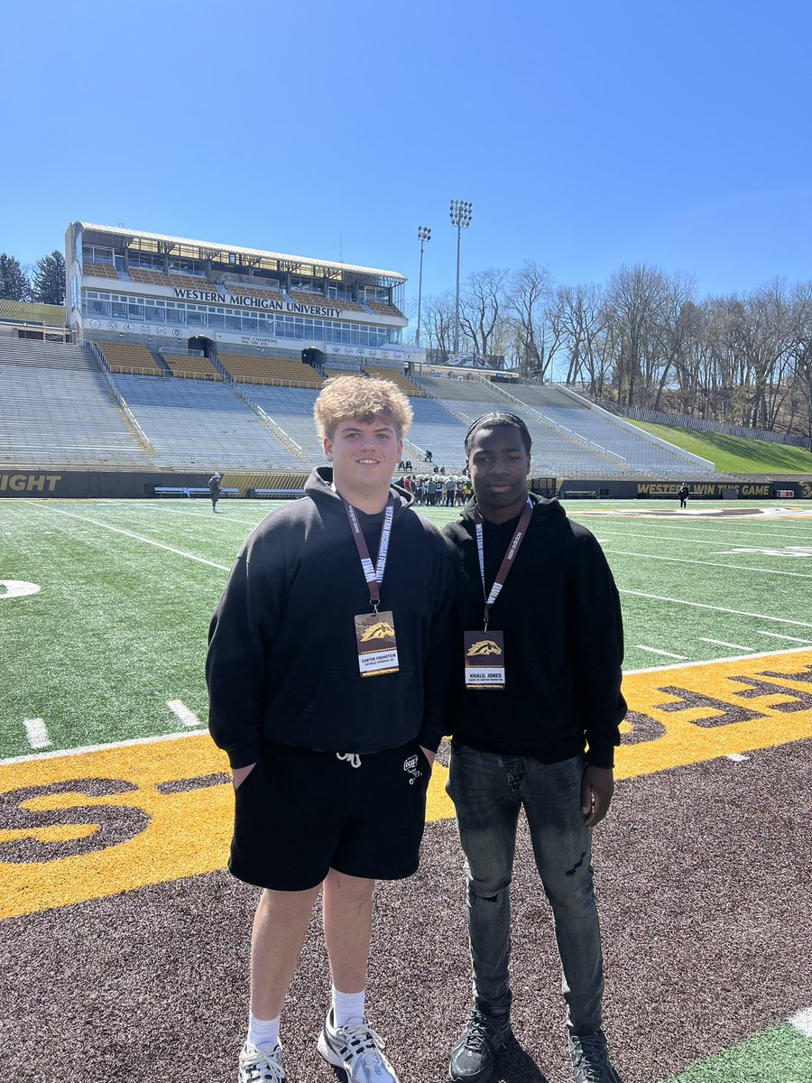 CarterFromstein's tweet photo. Thank you @pawlakjoe @OrryHellenbrand @CamAllenFB for a great visit!!! So happy I could come visit this amazing campus again, hopefully I will be back soon!!!
@WMU_Football @MJ_NFLDraft @PrepRedzone @AllenTrieu https://t.co/9rQlkkB0LR