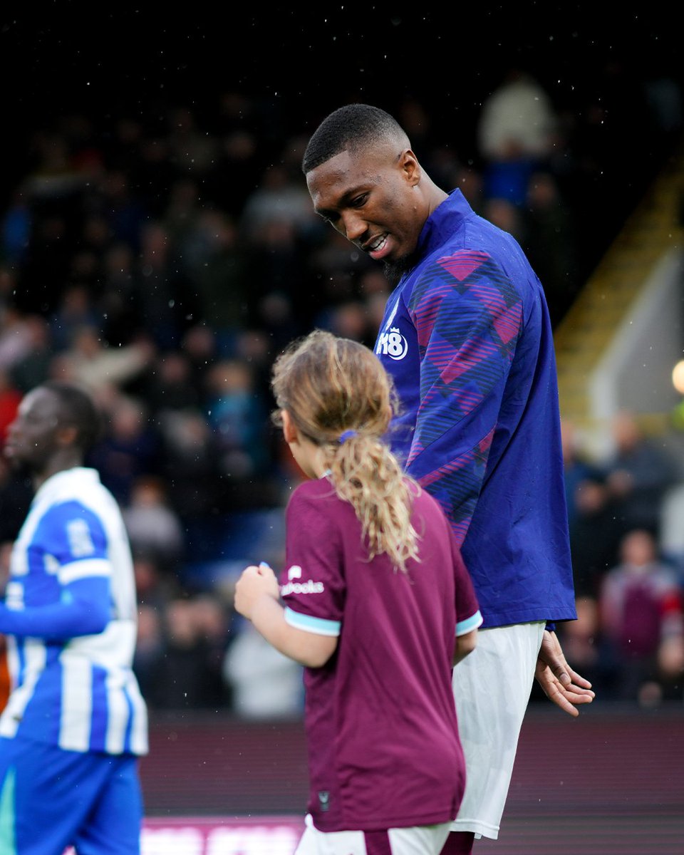 Burnley FC tweet media