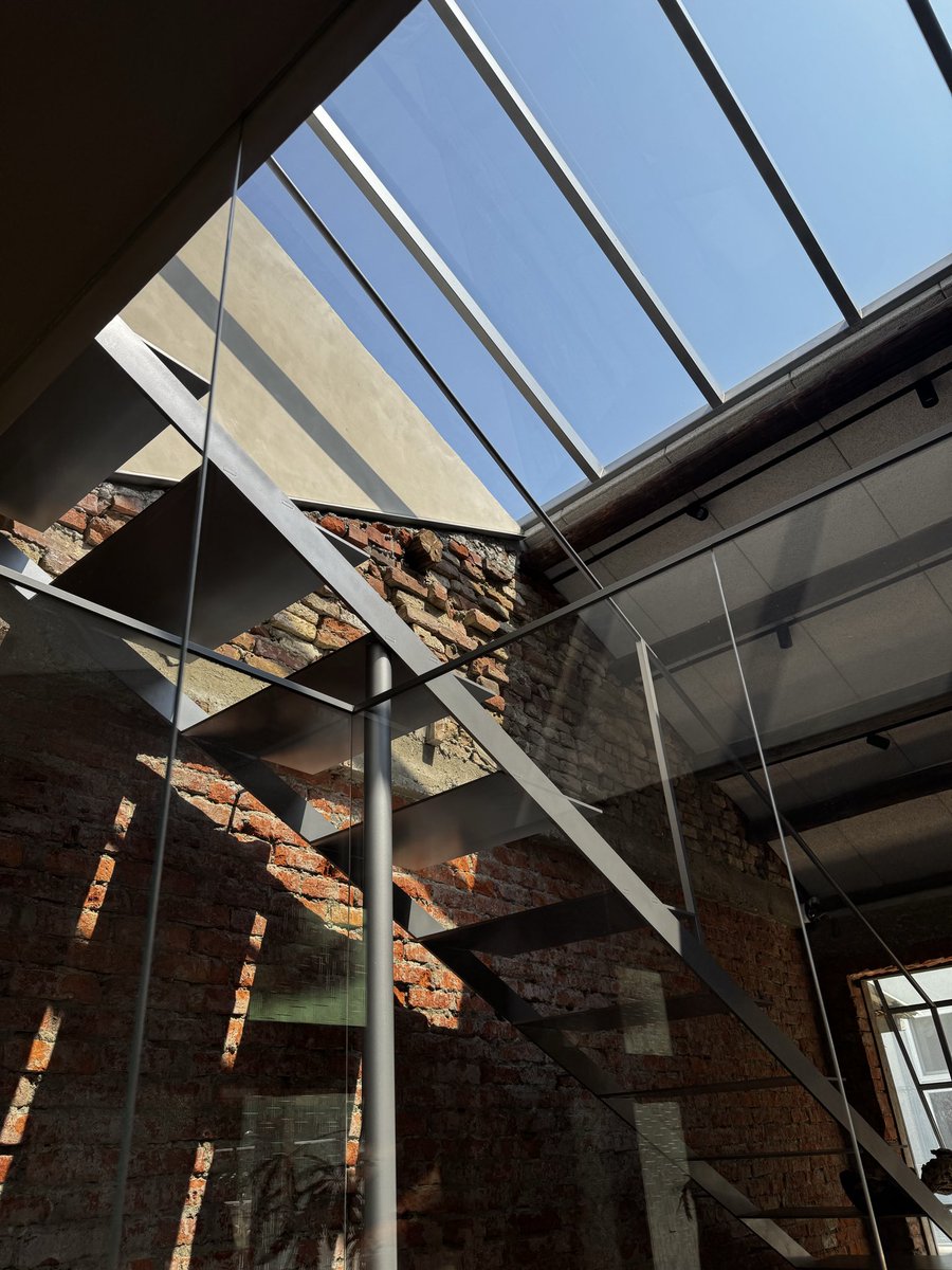 ぴよ🇹🇼 tweet media