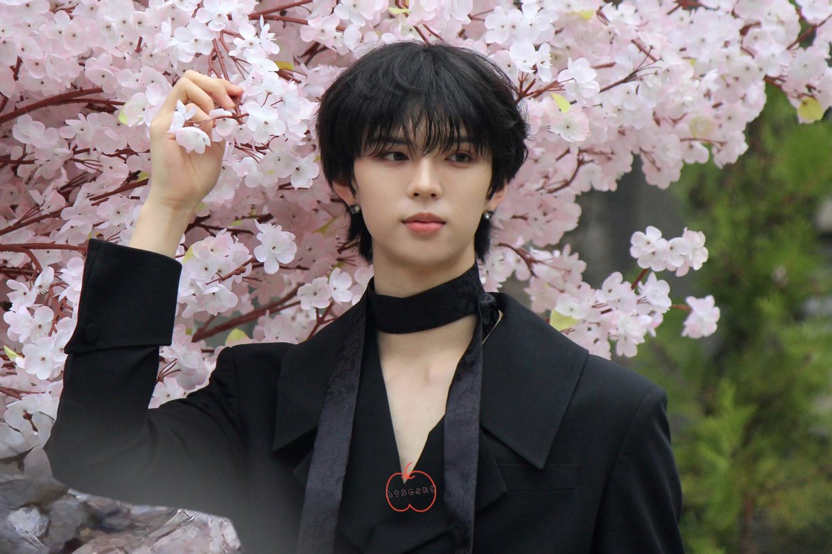 260411 
음중 미팬

🌸🐰💕

#앰퍼샌드원 #AMPERSANDONE #브라이언 #BRIAN #何廷威 #ブライアン #브브