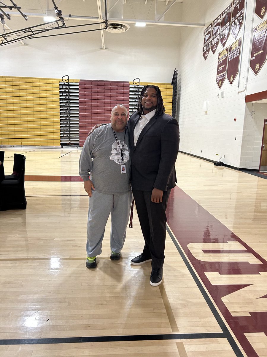 A New Era tweet media