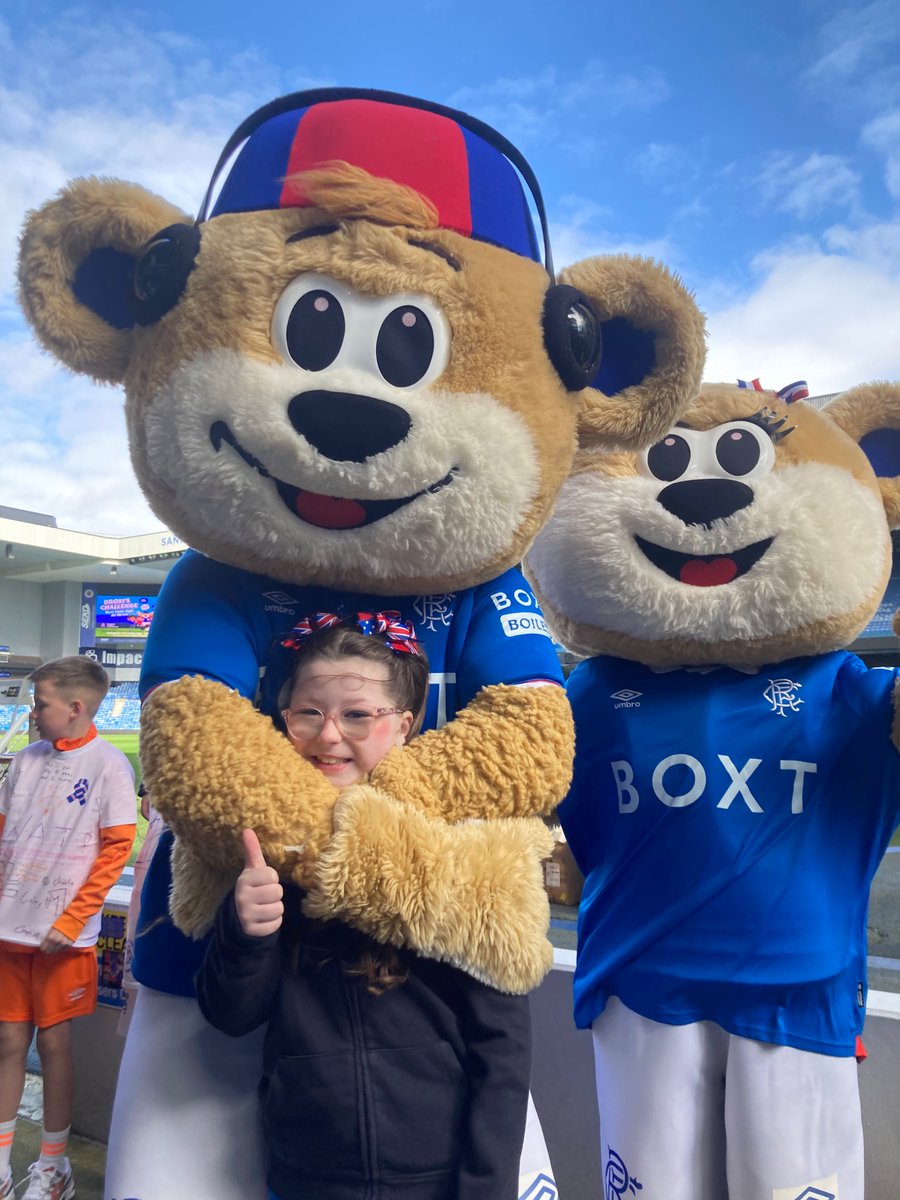 My granddaughter Aria completed her run your age challenge for @RFC_Charity thanks for all donations she’s now a true blue hero 4 times 💙 