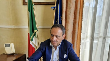 LCronache's tweet photo. Provinciali, Forza Italia in campo per Aliberti https://t.co/kbrigf0TaZ
https://t.co/vGOogLP0kF https://t.co/b35gqR5skA