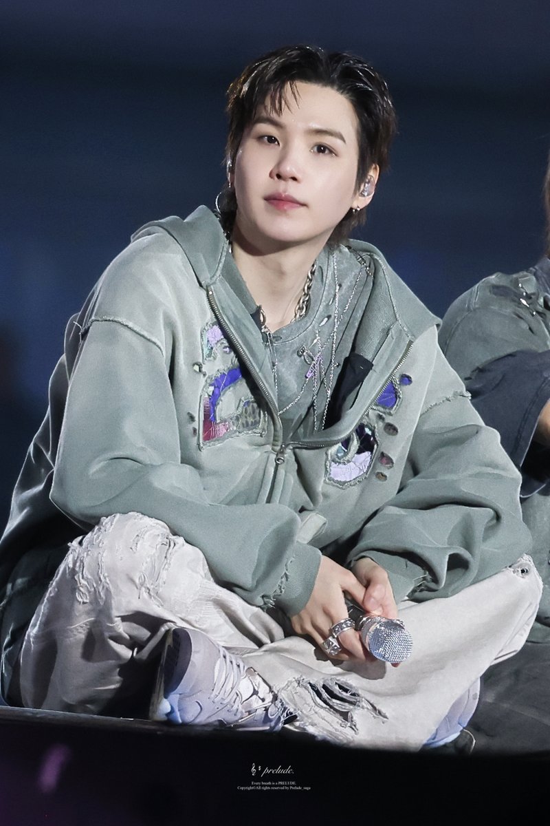 Prelude. ♪ tweet media