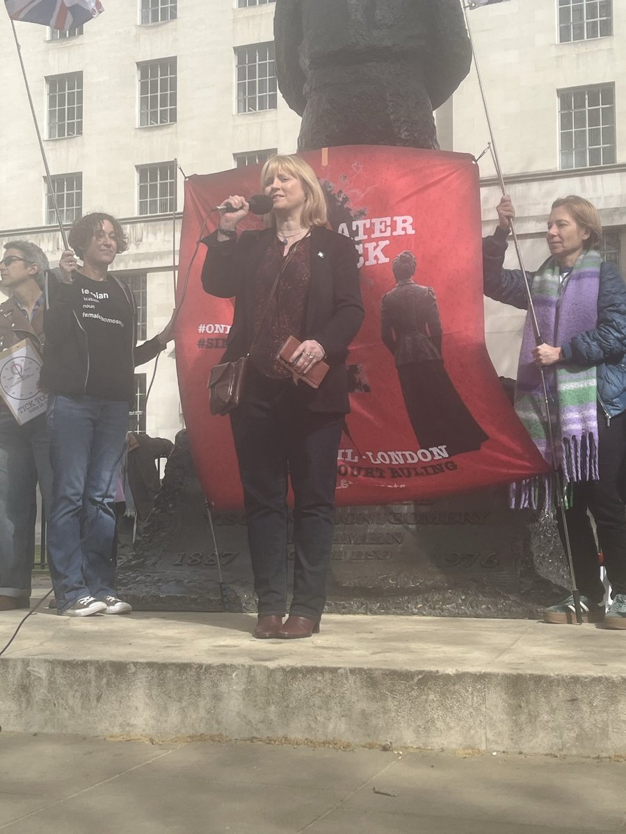 WRNWestLDN's tweet image. Almost a year after the #SupremeCourtRuling, we marched today to remind @bphillipsonMP &amp;amp; @Keir_Starmer to do their jobs &amp;amp; enforce women’s legal right to single-sex spaces. Thank you @acts_grassroots! #199DaysLater