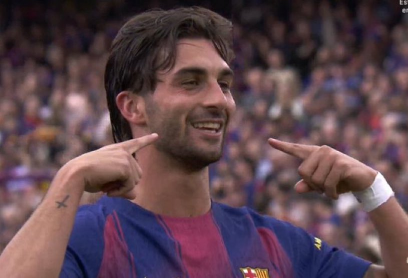 Loguito Fcb tweet media