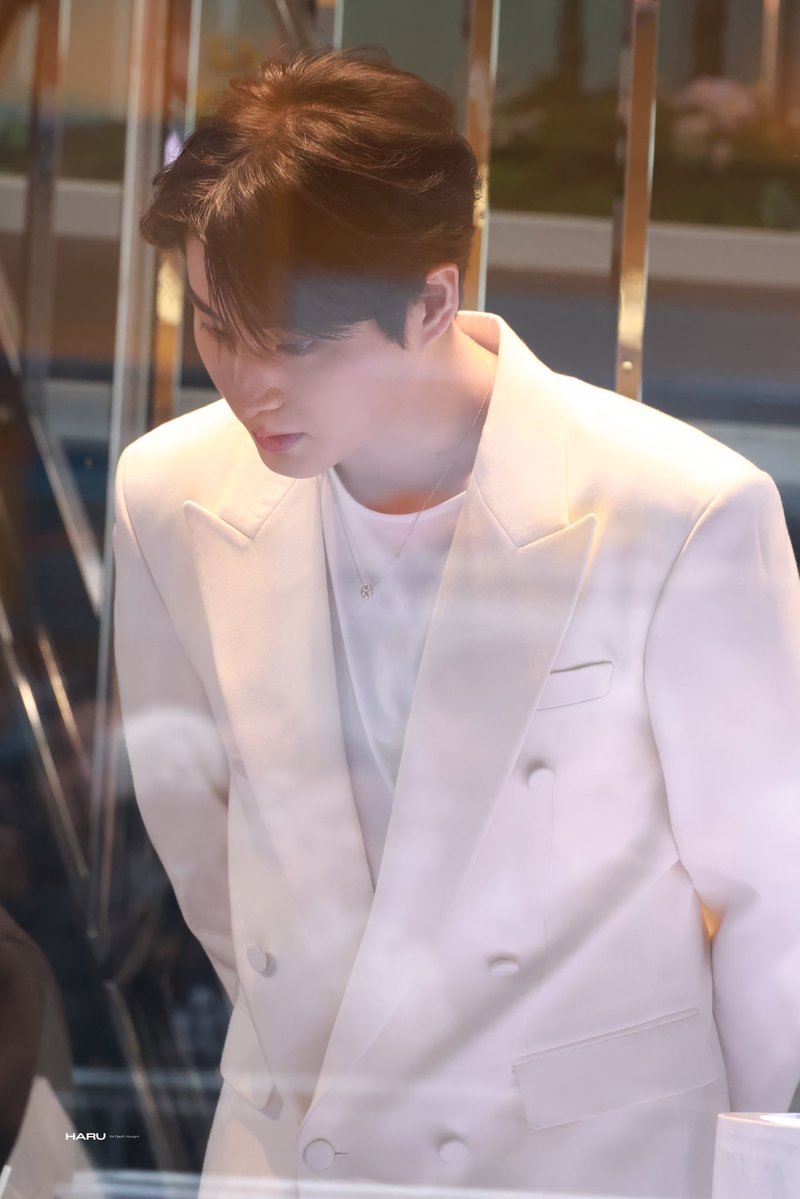 ʜᴀʀᴜ tweet media