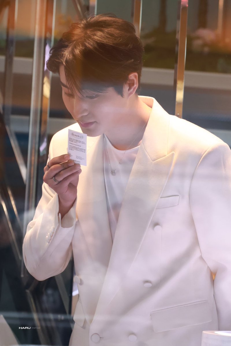 ʜᴀʀᴜ tweet media