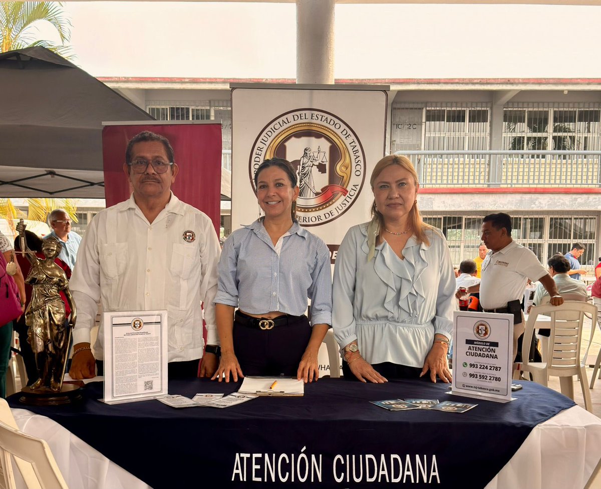 tsj_tabasco's tweet photo. Este sábado, en el poblado C-41 del municipio de Huimanguillo, el gobernador Javier May Rodríguez llevó los servicios y trámites de diversas dependencias estatales, con el objetivo de acercar soluciones a las comunidades y fortalecer la atención directa a la ciudadanía.

En la mesa del Poder Judicial, por instrucción del titular de la institución, Carlos Efrain Reséndez Bocanegra, participaron Moisés Palacios Hernández, juez de Control de la Región 7 de Huimanguillo; Eloísa del Carmen García Solórzano, juez Primero Civil de Huimanguillo; y Marcela Fernández Cornelio, directora de Enlace Social y Vinculación Ciudadana, quienes atendieron dudas de la población en temas de justicia civil y penal.

El Poder Judicial continúa en territorio, cercano a la comunidad, para fortalecer los servicios de administración de justicia con eficiencia, sensibilidad y estricto apego a la legalidad.