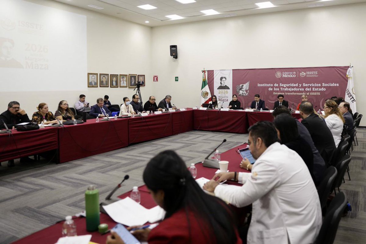 Issste_Tamps's tweet photo. 📰 #COMUNICADO
Martí Batres encabeza reunión con directoras y directores de hospitales del ISSSTE.
🔗https://t.co/vIocdp7aB7 https://t.co/Oyye6bfGI3