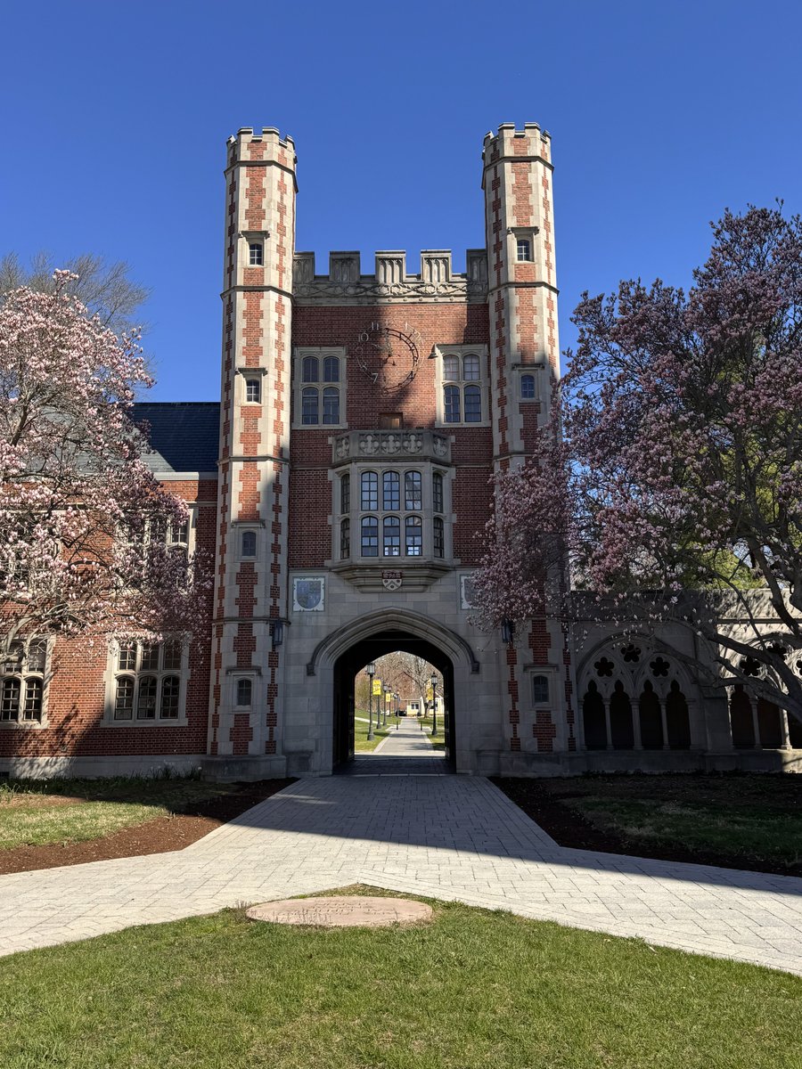 IanBWilley's tweet photo. Really enjoyed being on campus at Trinity College today! Grateful for the time with Coach Simmons, learning more about the football program and campus.

#AGTG #Classof2027 #RollBants #TrinColl
@CoachSimmonsC @TrinCollFB @TrinityCollege @aws_football @C_Willey2 @CMFinch2027 https://t.co/HCFgllDvGb