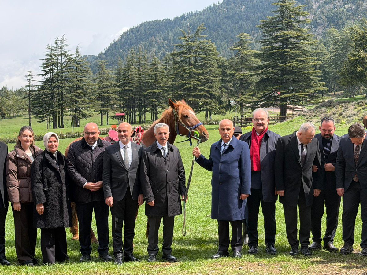 teopolitik's tweet photo. Kültür ve Turizm Bakan Yardımcımız Sayın Dr. Serdar Çam ve heyetimizle birlikte #Başkonuş Yaylamızı ziyaret ettik.

Doğanın eşsiz güzellikleriyle göz kamaştıran, serinliğiyle huzur veren bu kıymetli bölgemizin turizm potansiyelini yerinde inceledik.

#Andırın’ımızın ve #Kahramanmaraş’ımızın saklı cennetlerinden biri olan #Başkonuş Yaylası’nı daha güçlü bir şekilde turizme kazandırmak için çalışmalarımızı kararlılıkla sürdürüyoruz.